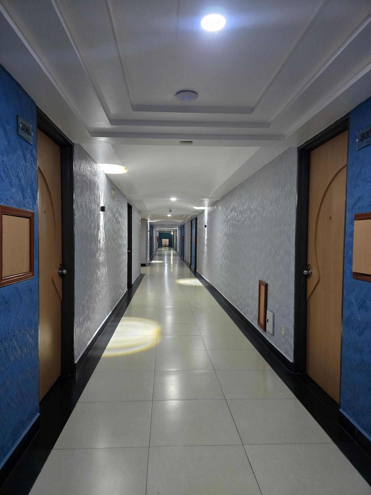Hotel Y Villas Gran Via Mexico City Exterior photo
